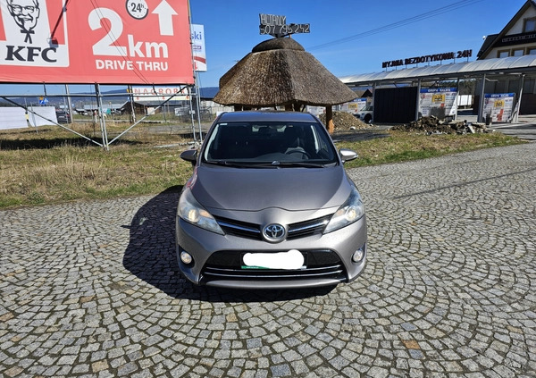 Toyota Verso cena 29999 przebieg: 199500, rok produkcji 2014 z Zbąszyń małe 137